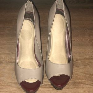 Jessica Simpson 3 tone/colored heels (Sz 9.5)